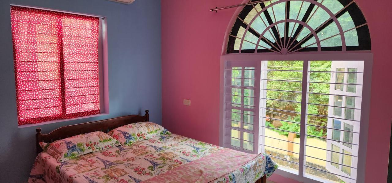 Jj'S White House Hotel Thrissur Ngoại thất bức ảnh